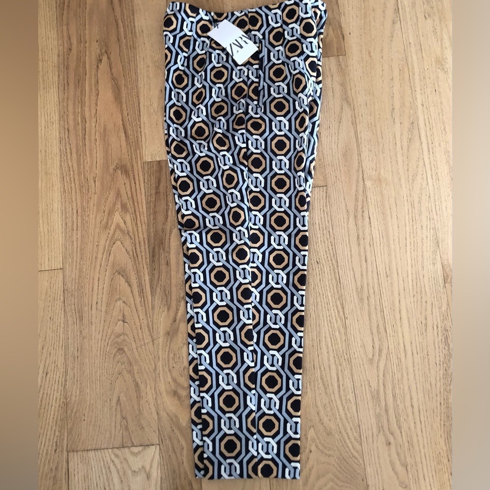 Zara Geometric High Rise Size LARGE, NWOT